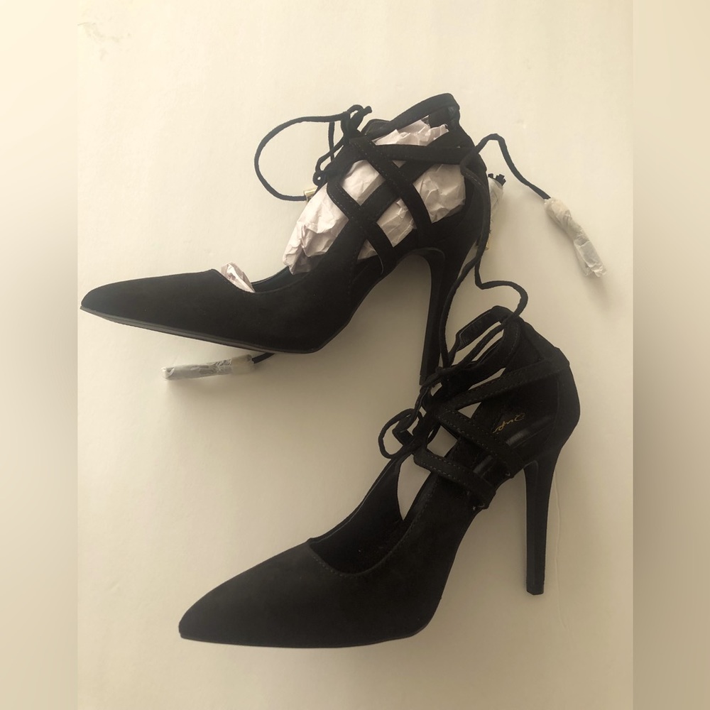 Quipid Black Suede Pump Heels